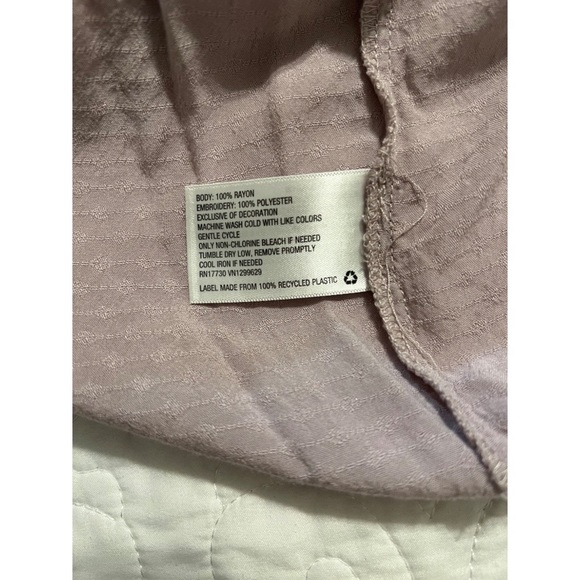 Purple V-neck Top with Flowers - Picture 4 of 4